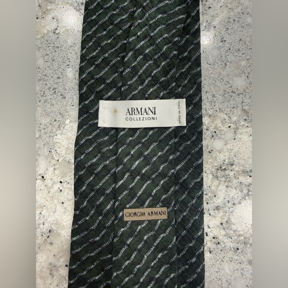 Giorgio Armani Green Textured Tie - Picture 4 of 5
